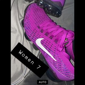 Women Nike vapormax